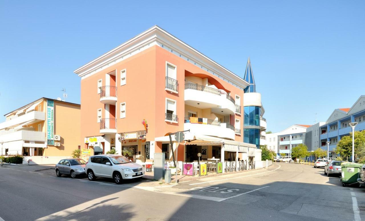 Residence Millennium Bibione Esterno foto